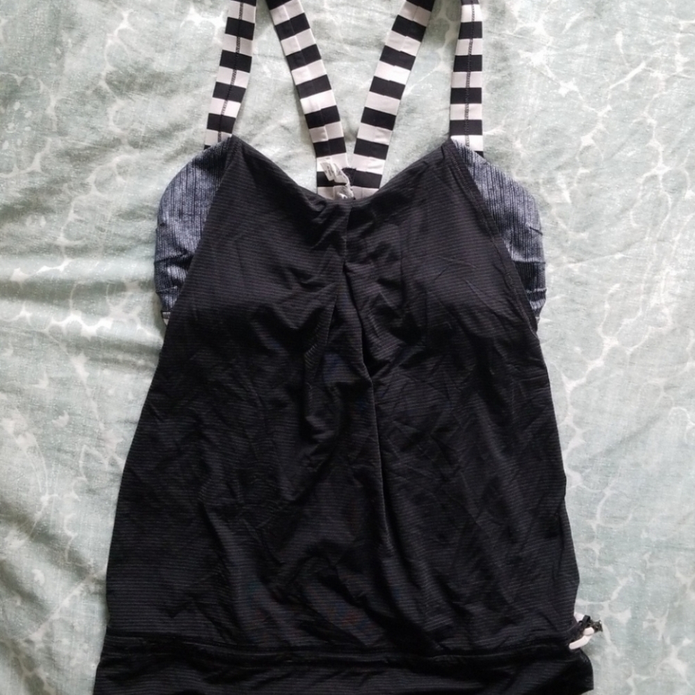 2 Lululemon tanks